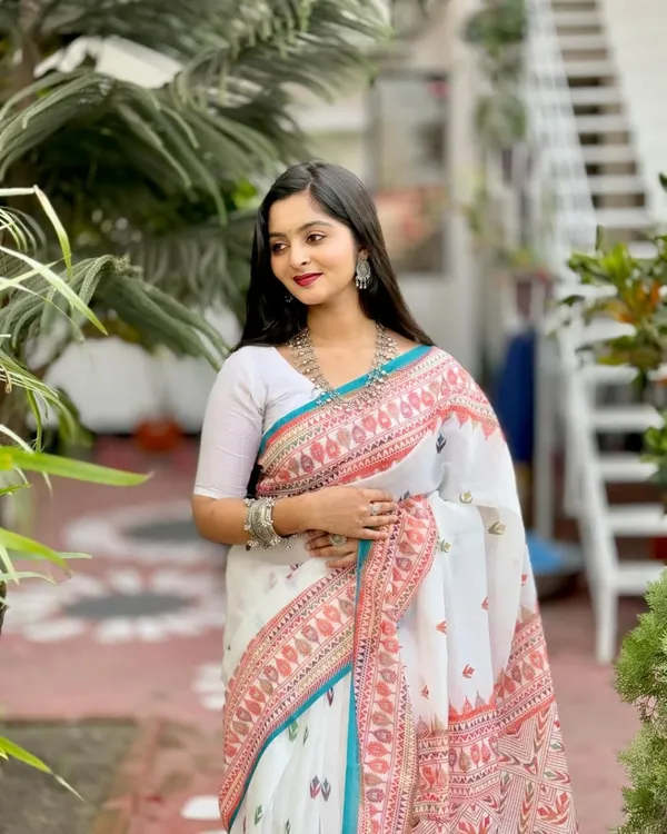 Linen_Classic_Beauty_Saree