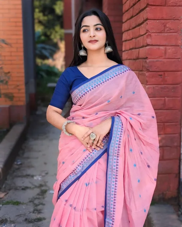 Linen_Elegance_Saree