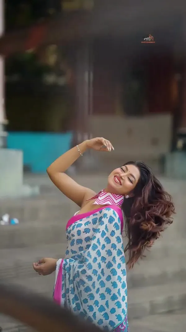 Linen_Queen_Saree