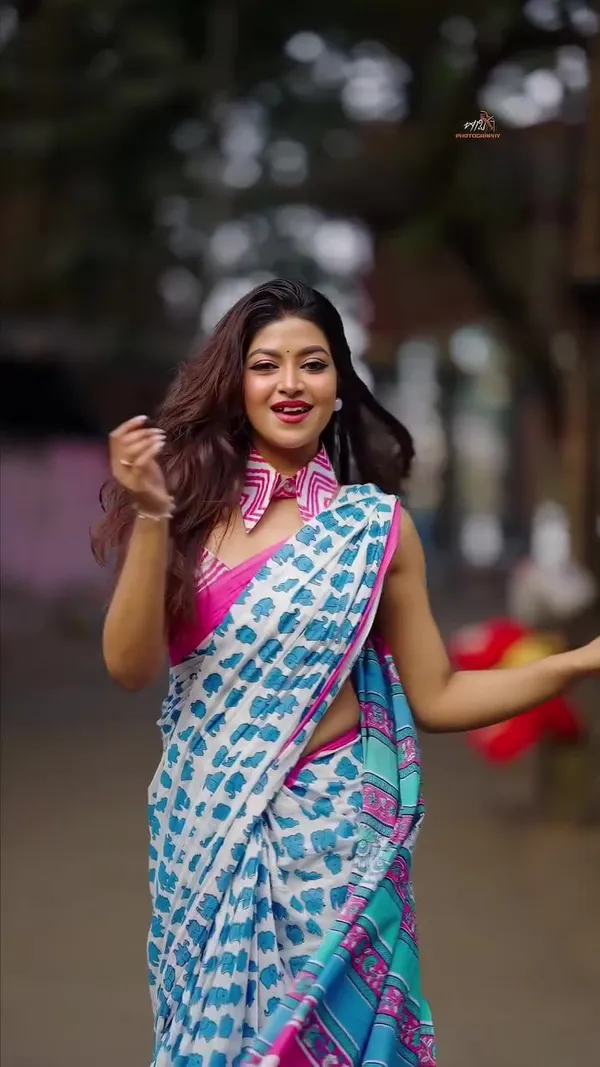 Linen_Queen_Saree