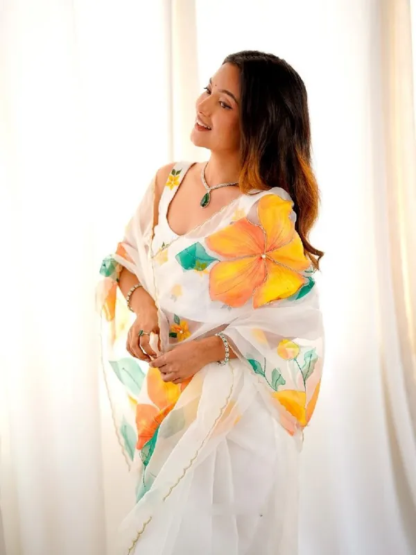 Premium_Pre-Stitched_Saree
