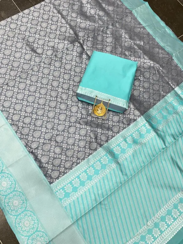 Traditional_Silk_Jacquard_Saree