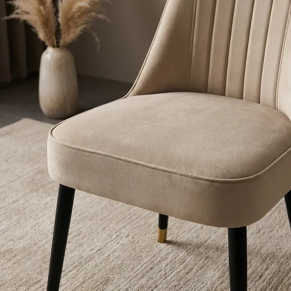 Vintage_Upholstered_Accent_Chair_With_Black_Metal_Legs