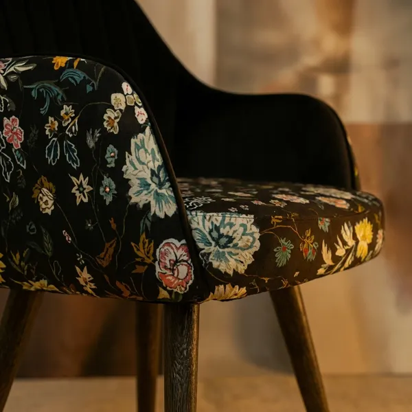 Multicolor_Velvet_Ottoman_Chair_For_Home