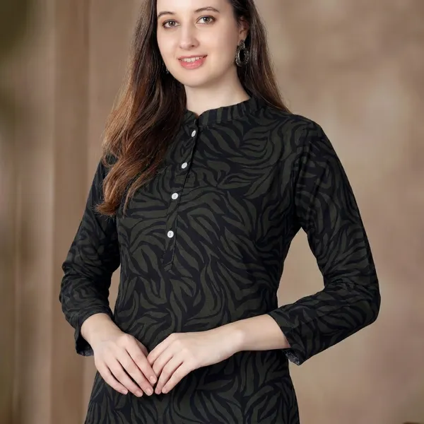 Black_Textured_Cotton_Kurti_For_Women