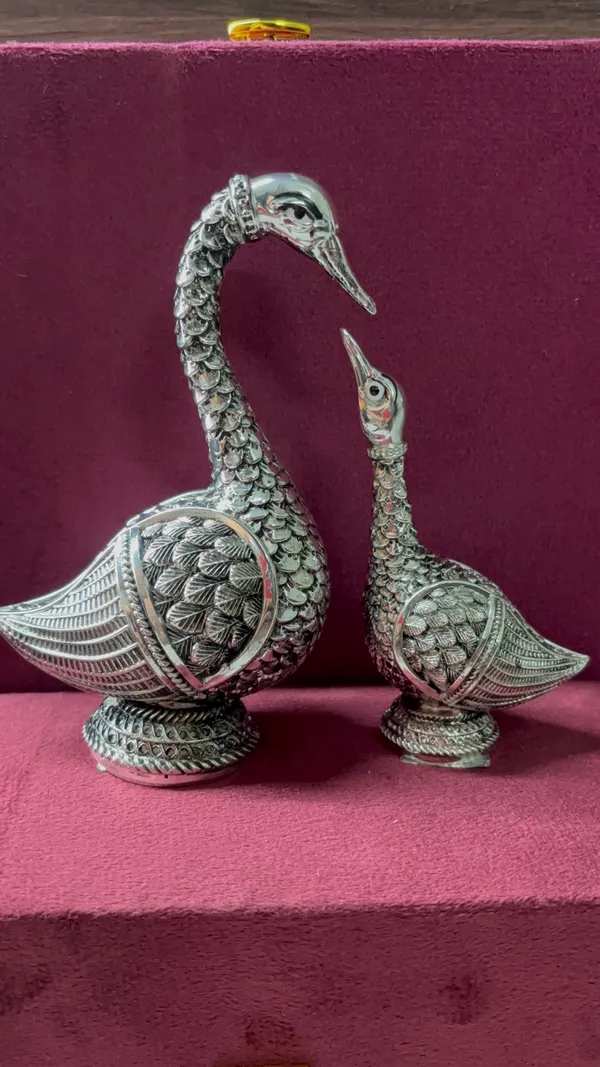 Silver_plated_Swan_Pair_Without_Base_For_Home_Decor