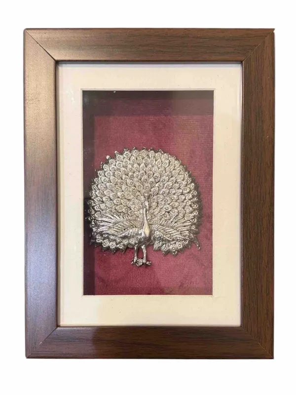 Silver_plated_Frame_Peacock_For_Home_Decor