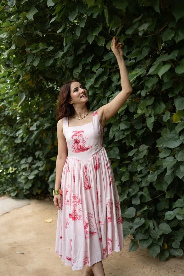 Midi_Dress