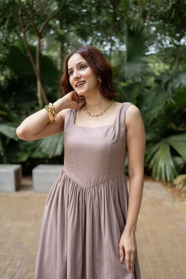 Midi_Dress