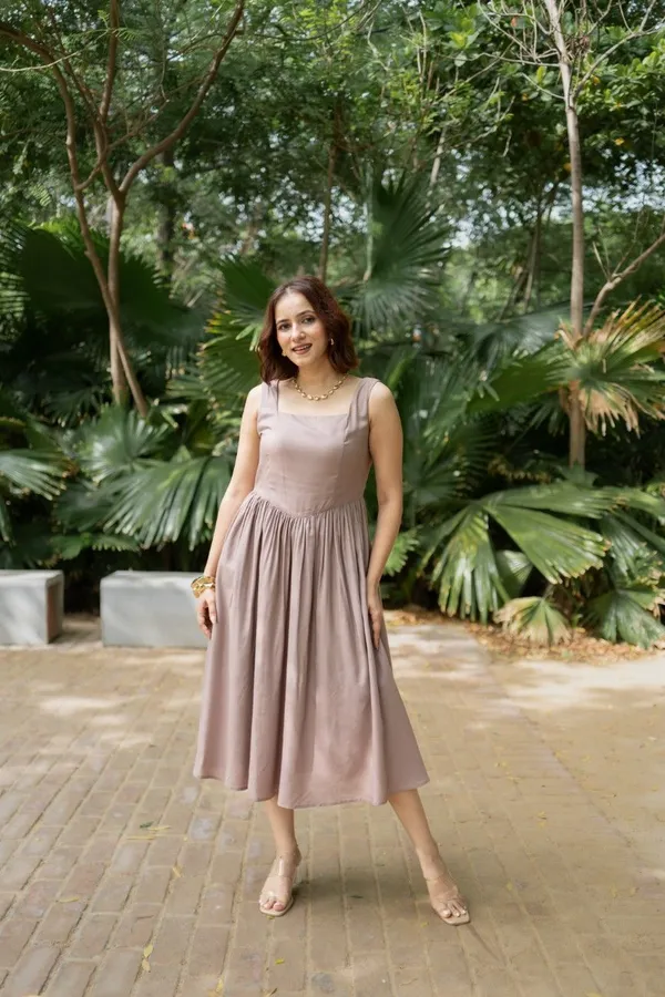 Midi_Dress