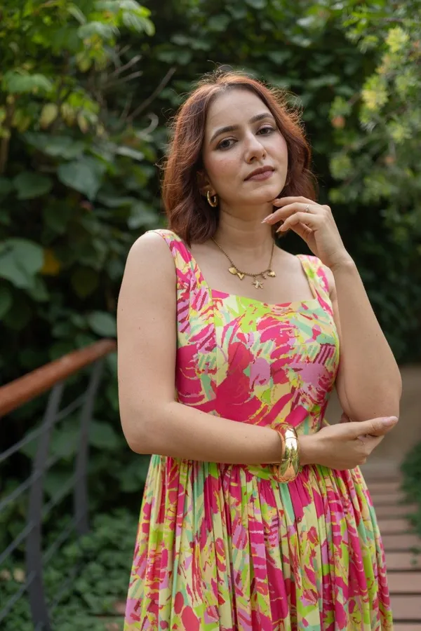 Midi_Dress