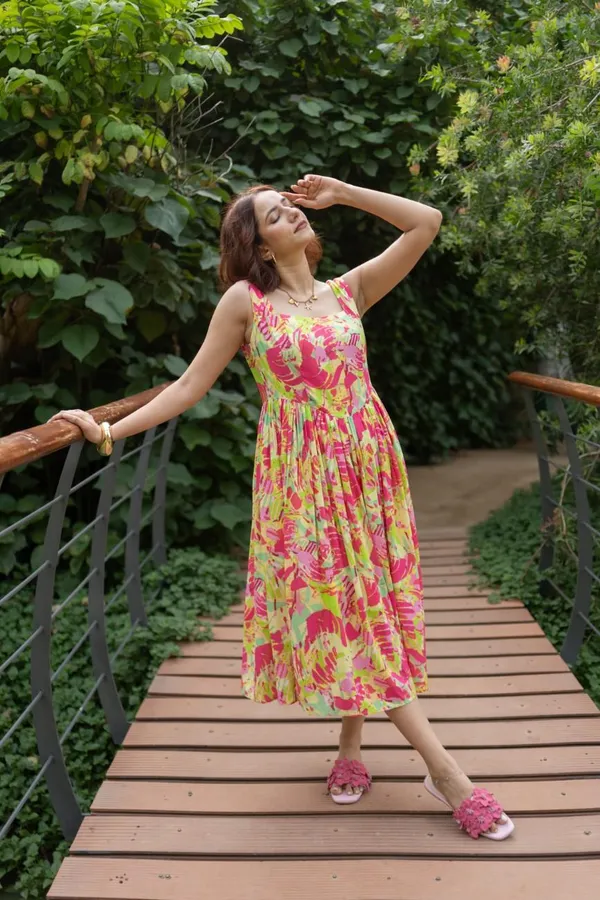 Midi_Dress