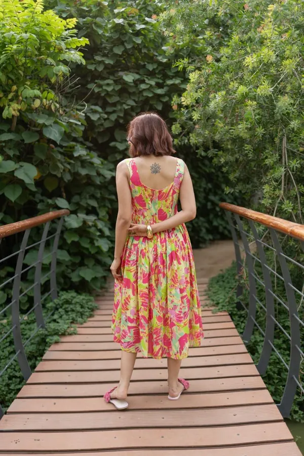 Midi_Dress