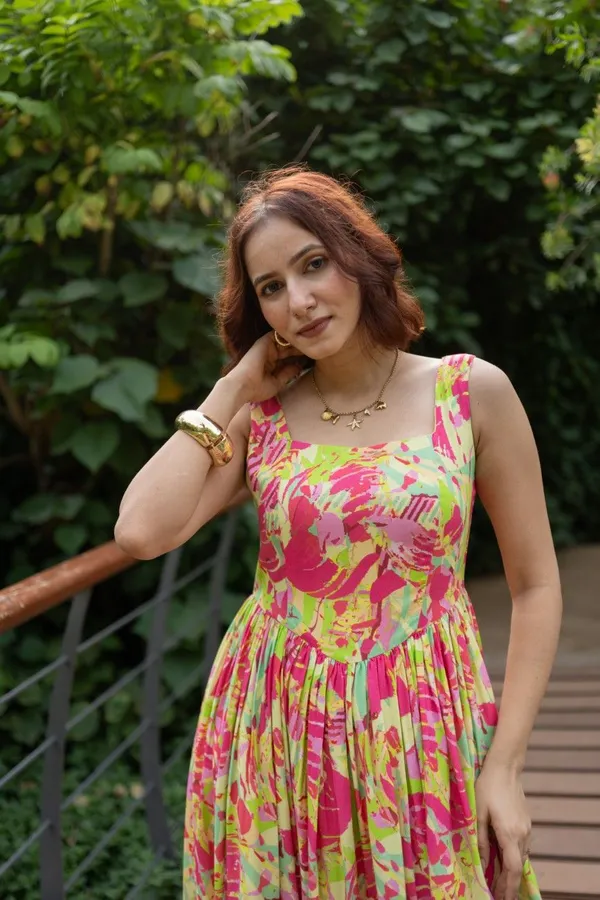 Midi_Dress