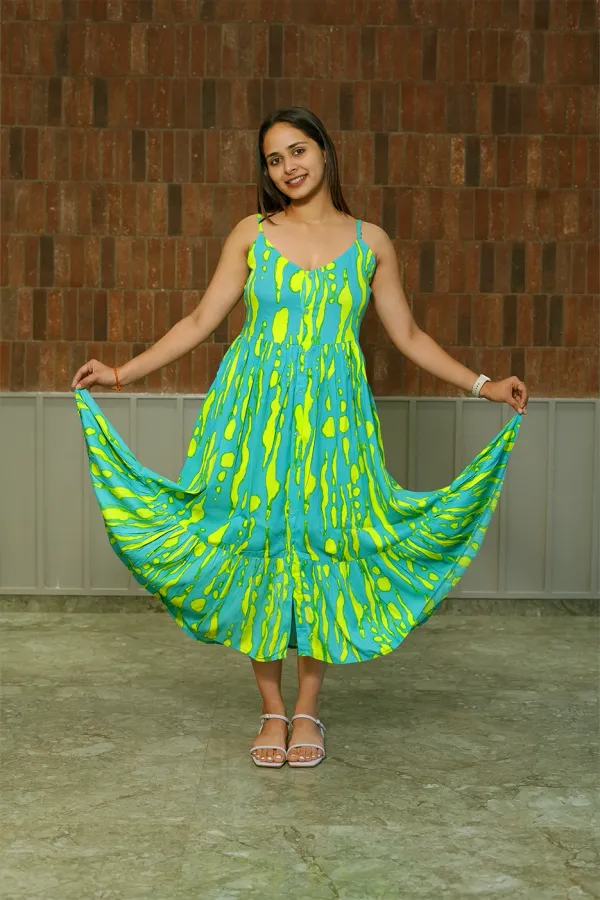 Dress_Parrot