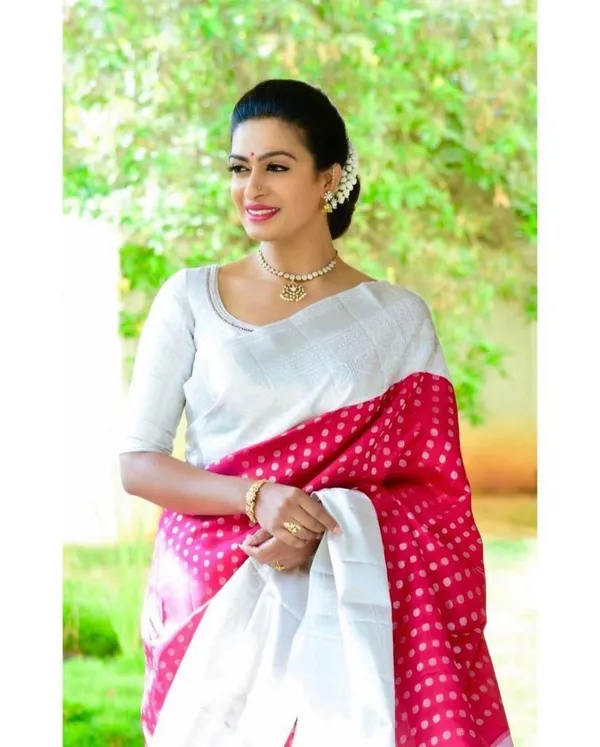 Anikaa_Elegant_White_&_Rani_Pink_Soft_Lichi_Silk_Saree_–_Timeless_Festive_Charm