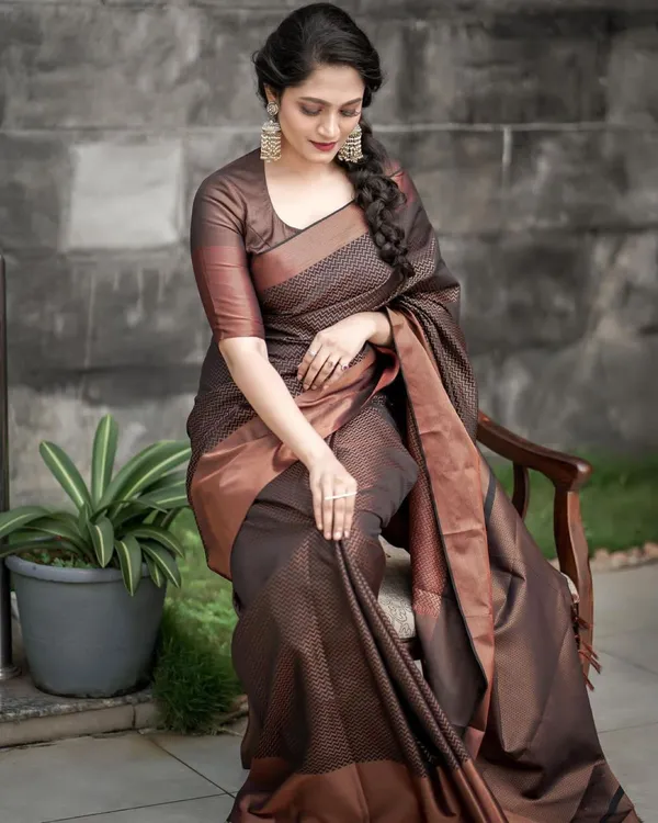 Anika_Rich_Chocolate_Brown_Silk_Saree_with_Copper_Zari_&_Heavy_Zahlar_β_Elegant_Minimal_Luxury