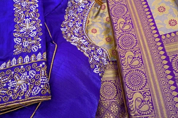 Anika_Majestic_Violet_Lichi_Silk_Saree_with_Ornate_Zari_Pallu_&_Elegant_Weave
