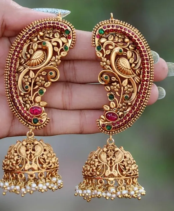 Antique_Gold_Plated_Peacock_Design_Jhumka_Earrings_With_Green_&_Ruby_Stones