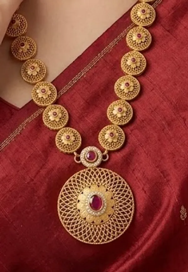 Traditional_Gold-Toned_Coin_Necklace_With_Ruby_Stone_Pendant