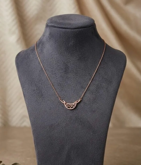 Rose_Gold_Rhinestone_Smile_Pendant_Necklace