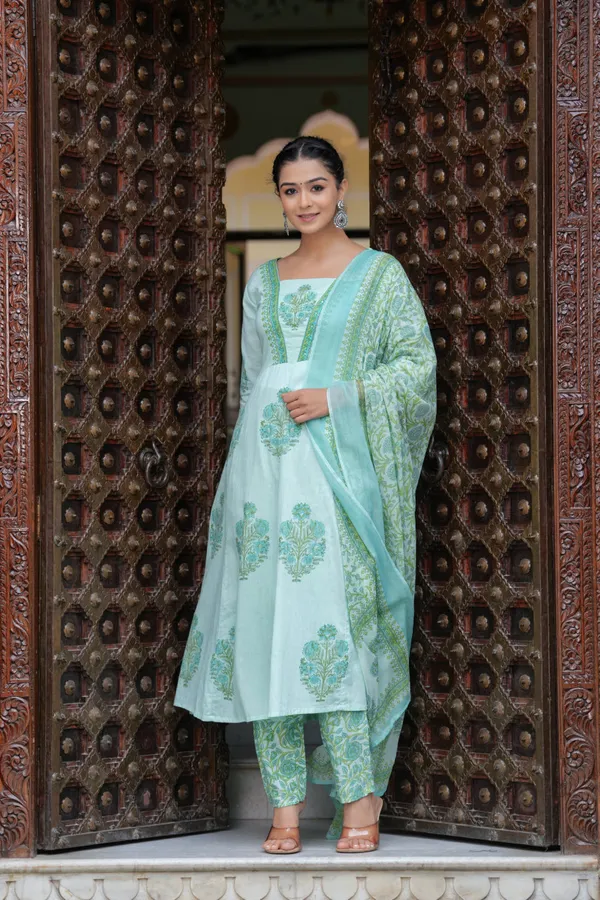 Green_Cotton_Block_Printed_Straight_Suit_With_Embroidered_Neck_Detailing_For_Women
