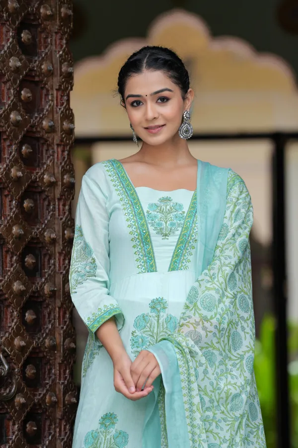 Green_Cotton_Block_Printed_Straight_Suit_With_Embroidered_Neck_Detailing_For_Women