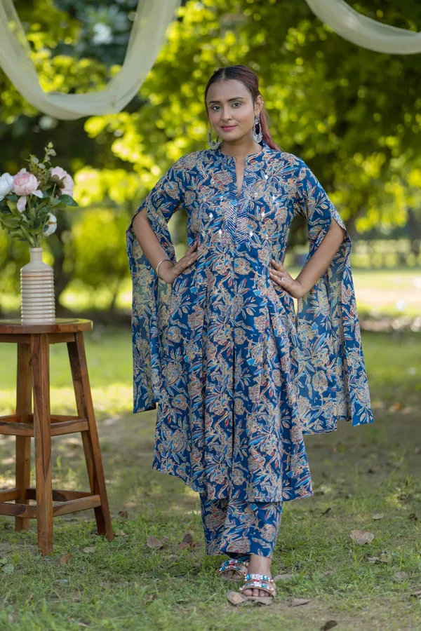 Blue_Cotton_Floral_Printed_Cape_Style_Kurta_Set_For_Women
