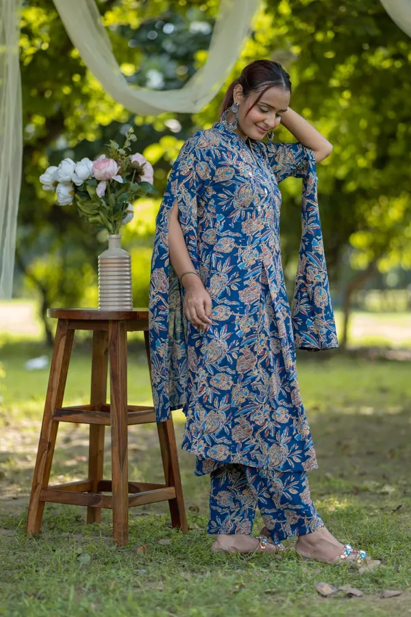 Blue_Cotton_Floral_Printed_Cape_Style_Kurta_Set_For_Women