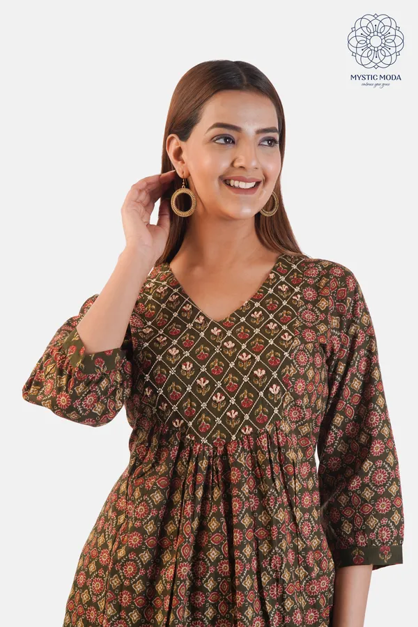 Green_Cotton_Floral_Printed_Alia_Cut_Kurta_Set_With_Pants_Dupatta_Ethnic_Wear_For_Women