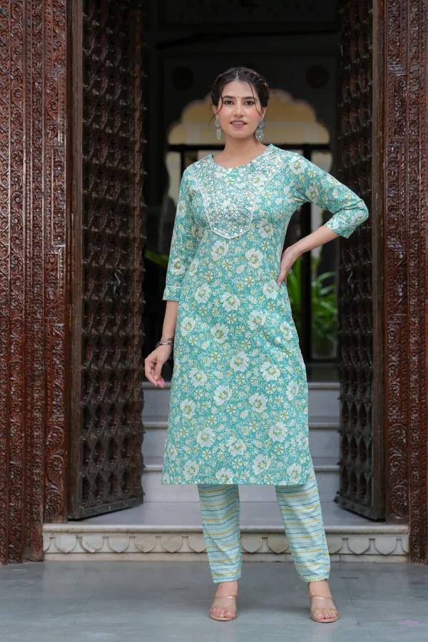 Green_Cotton_Floral_Print_Kurti_Pant_Set_With_Embroidered_Yoke_For_Women