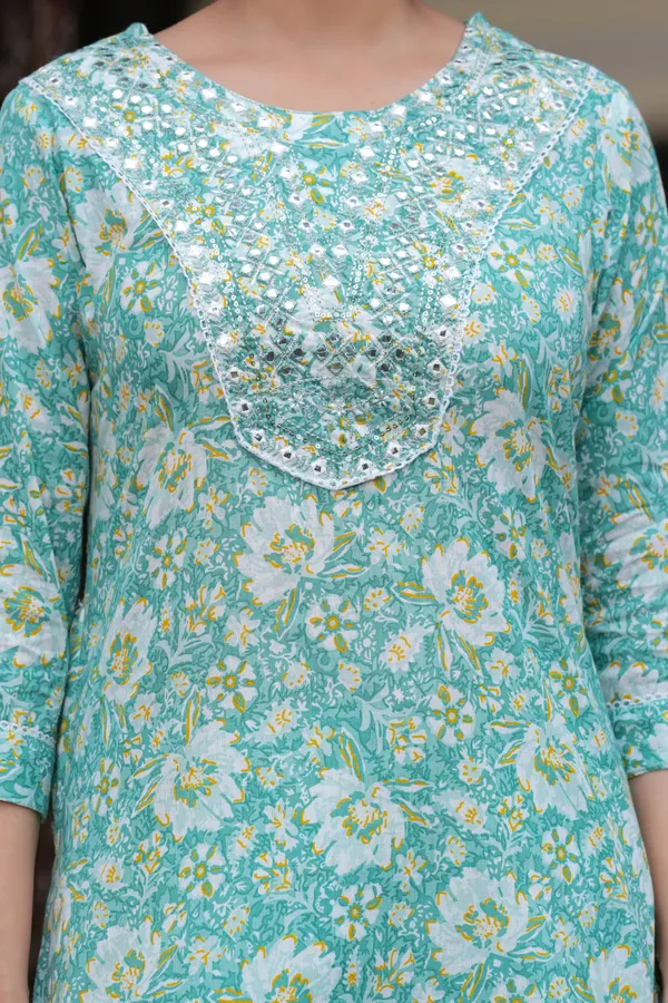 Green_Cotton_Floral_Print_Kurti_Pant_Set_With_Embroidered_Yoke_For_Women