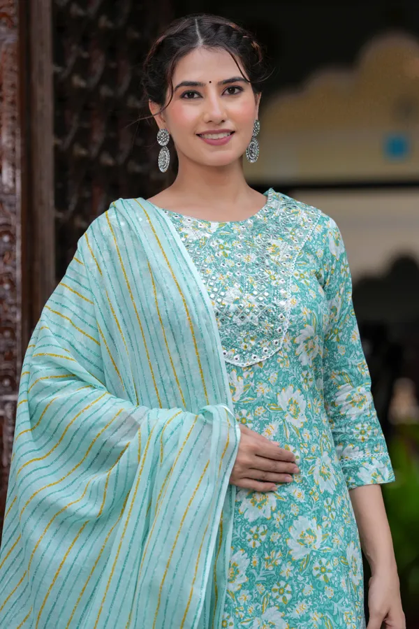 Green_Cotton_Floral_Print_Kurti_Pant_Set_With_Embroidered_Yoke_For_Women