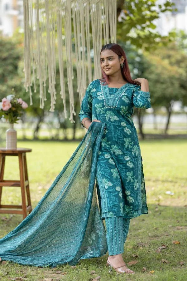 Green_Cotton_Printed_Salwar_Suit_With_Embroidered_Neckline_Mulmul_Dupatta_Ethnic_Set_For_Women