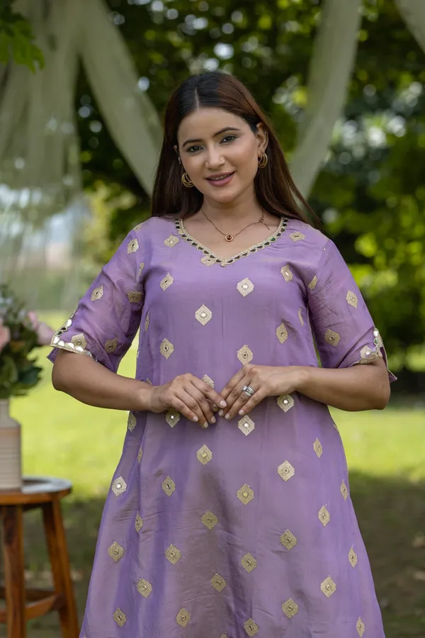 Purple_Elegant_Georgette_Block_Printed_Kurta_Set_For_Women