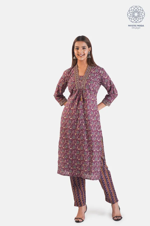 Maroon_Cotton_Printed_Suit_Set_Straight_Kurta_With_Pants_Dupatta_For_Women