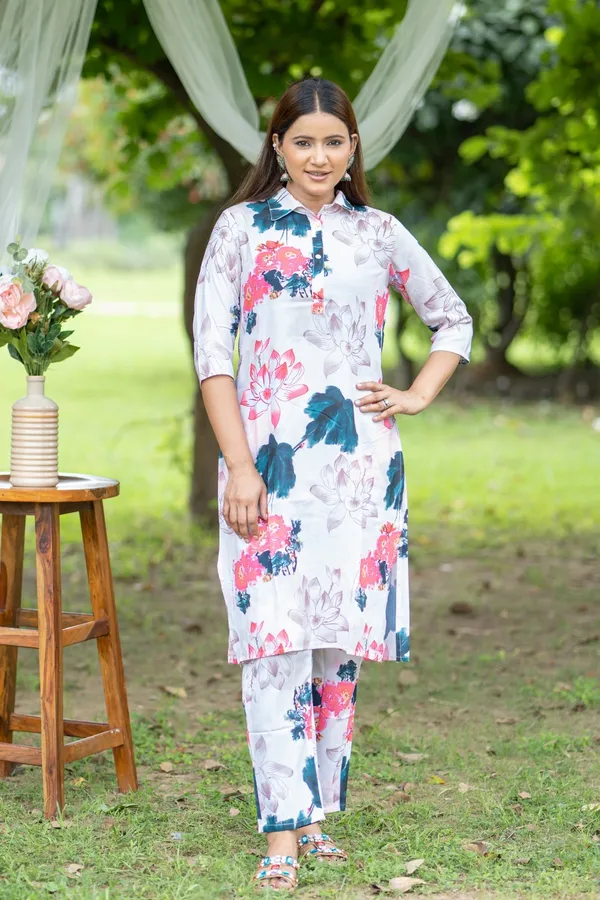 Multicolor_Printed_Straight_Salwar_Kameez_Muslin_Fabric_For_Women