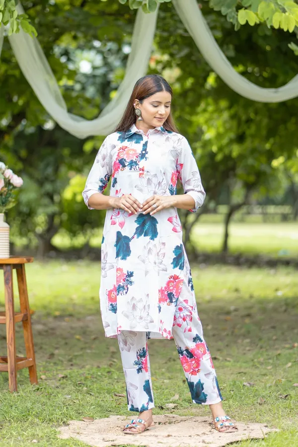 Multicolor_Printed_Straight_Salwar_Kameez_Muslin_Fabric_For_Women