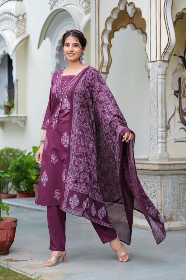 Maroon_Cotton_Straight_Kurta_Set_With_Designer_Yoke_Adda_Work_For_Women