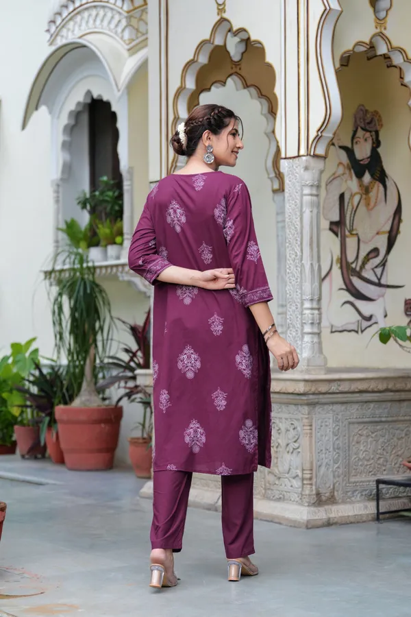 Maroon_Cotton_Straight_Kurta_Set_With_Designer_Yoke_Adda_Work_For_Women