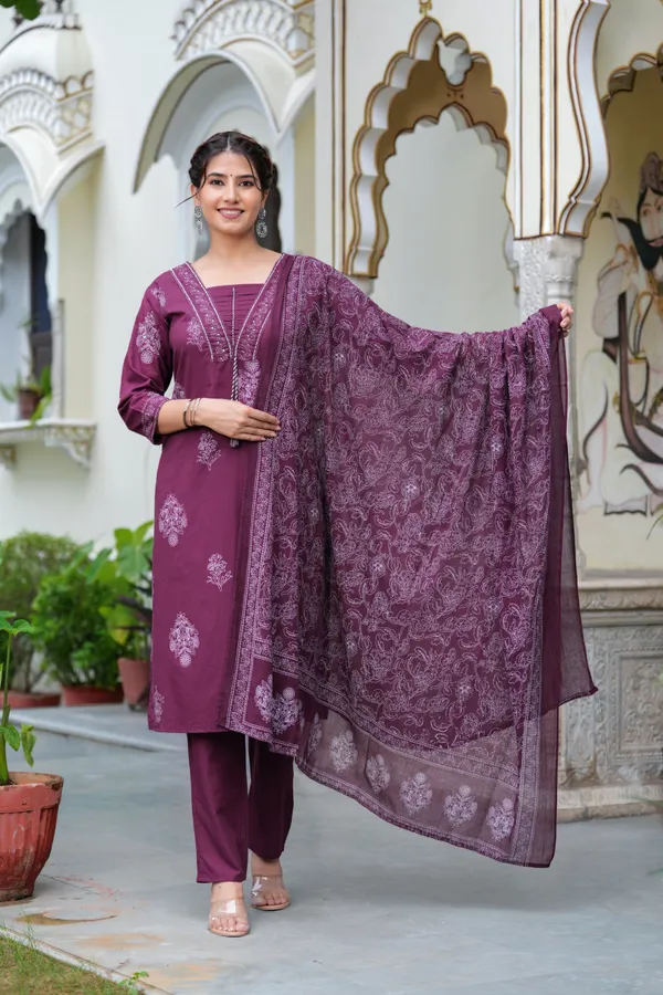 Maroon_Cotton_Straight_Kurta_Set_With_Designer_Yoke_Adda_Work_For_Women