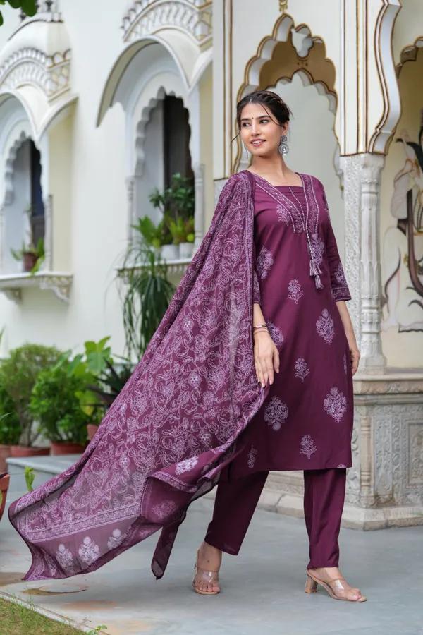 Maroon_Cotton_Straight_Kurta_Set_With_Designer_Yoke_Adda_Work_For_Women
