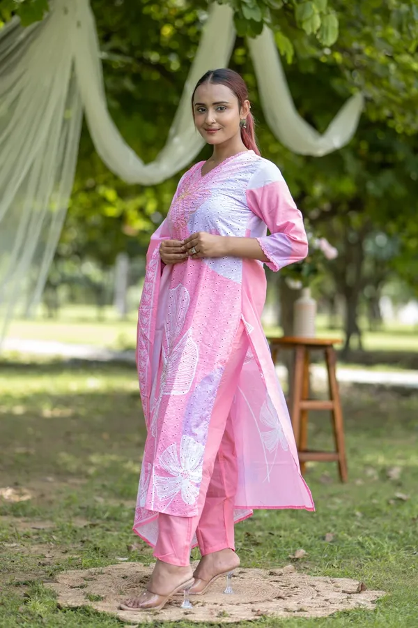 Pink_Cotton_Floral_Embroidered_Lawn_Suit_Elegant_Summer_Wear_For_Women