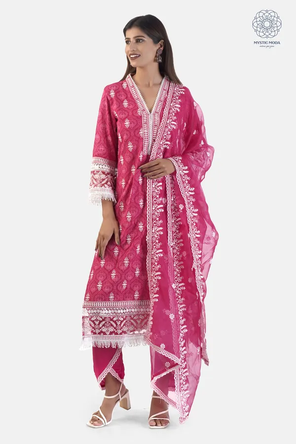 Pink_Rayon_Embroidered_Salwar_Suit_Set_With_Thread_Work_Elegant_Ethnic_Wear_For_Women
