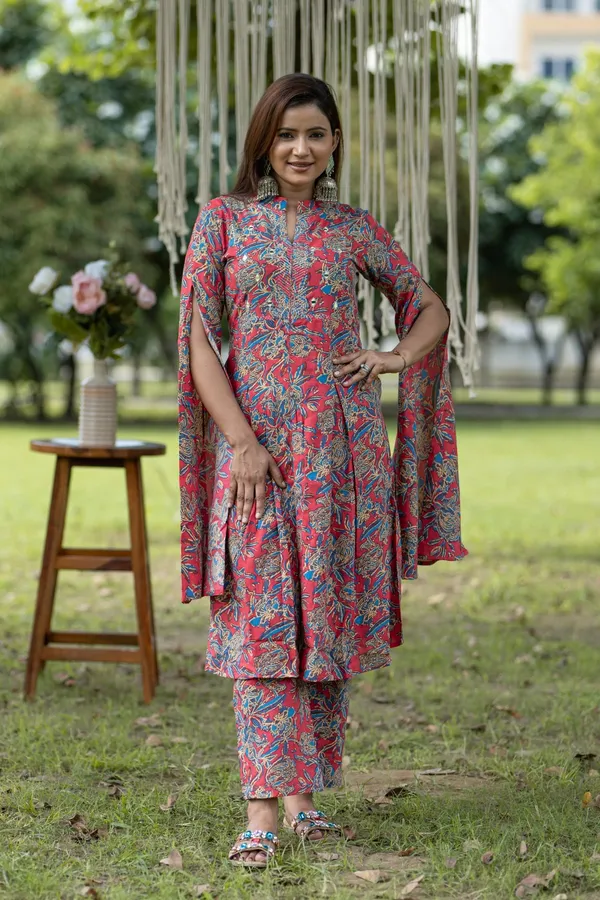 Red_Cotton_Floral_Printed_Cape_Style_Kurta_Set_For_Women