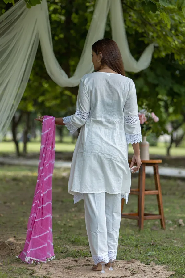 White_Cotton_Embroidered_Soft_Floral_Kurta_Set_With_Accents_For_Women