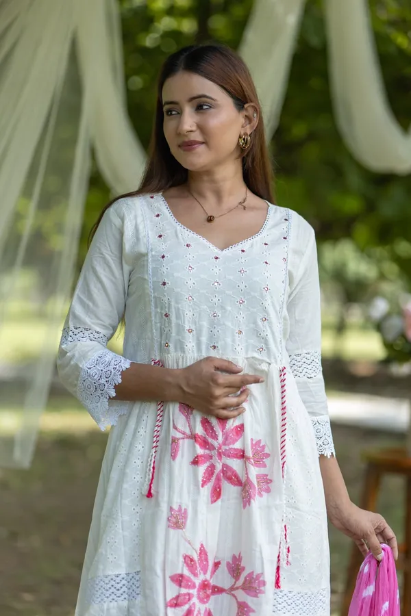 White_Cotton_Embroidered_Soft_Floral_Kurta_Set_With_Accents_For_Women