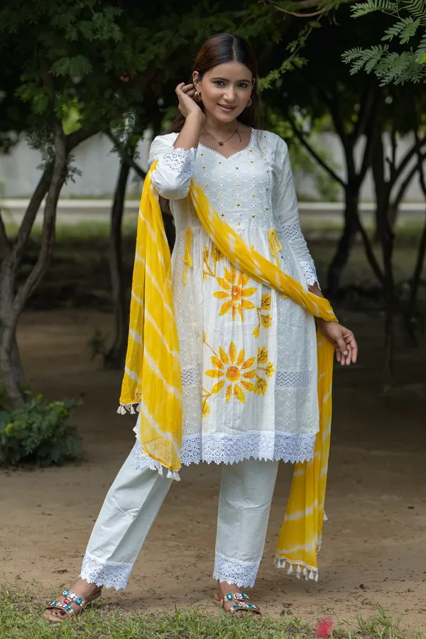 Yellow_Cotton_Embroidered_Soft_Floral_Kurta_Set_With_Accents_For_Women