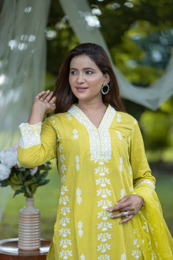 Yellow_Cotton_Embroidered_Stylish_Vibrant_Suit_For_Women