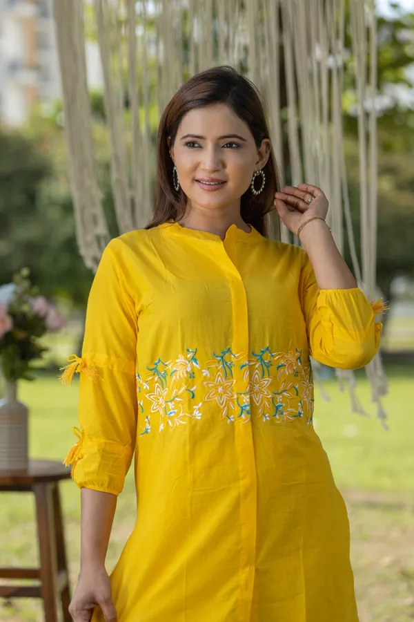 Yellow_Cotton_Embroidered_Vibrant_Co-Ord_Set_For_Women